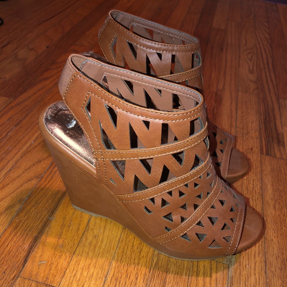 Wedges - Picture 2 of 4